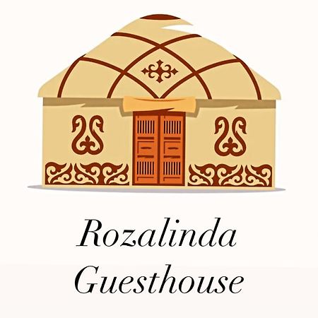 Rozalinda Guesthouse Naryn Eksteriør billede